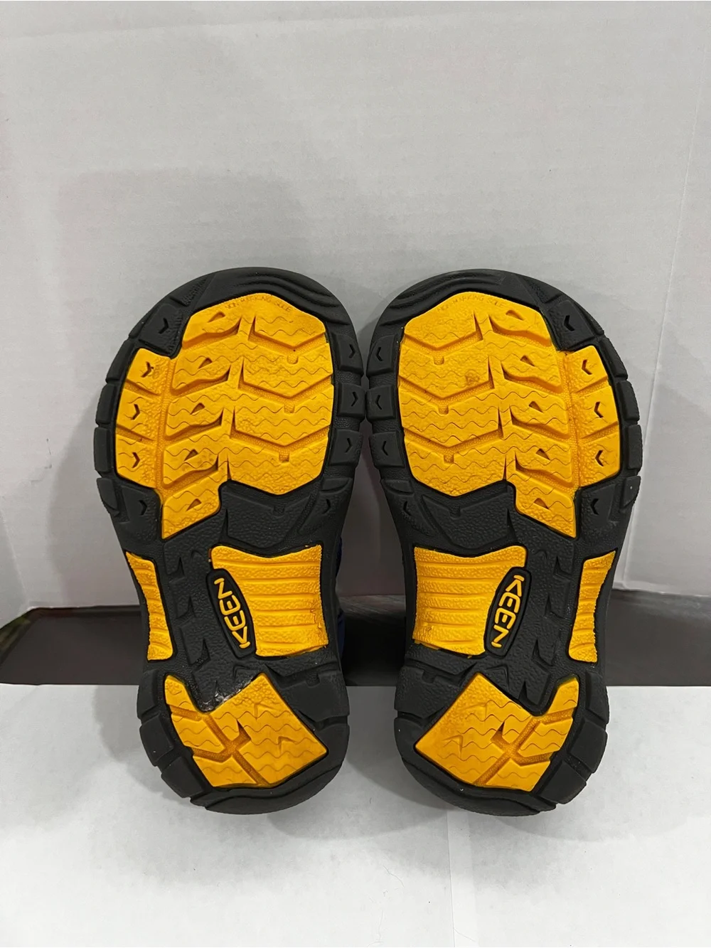Keen Hiking water Sandal Shoes Newport H2 Navy Blue Closed-Toe Sport Size 11 T
